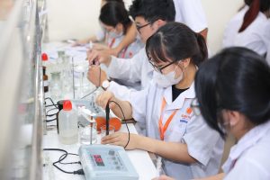 Bí kíp để học tốt các môn năm nhất ngành Dược